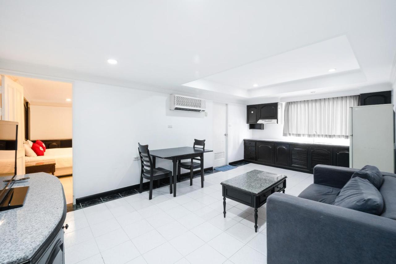 Oyo 1042 Boon'S Residence Bangkok Extérieur photo